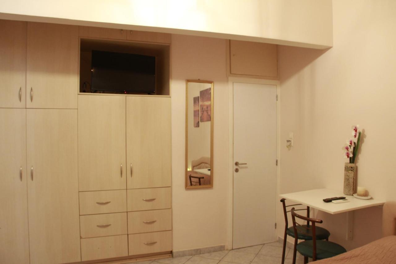 Apartment Eirina Atene Esterno foto